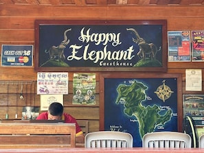 Lobby - Happy Elephant Bungalows (Koh Rong)