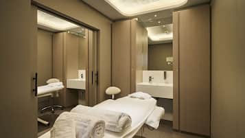 Sauna, tina de hidromasaje, tratamientos corporales y hidroterapia