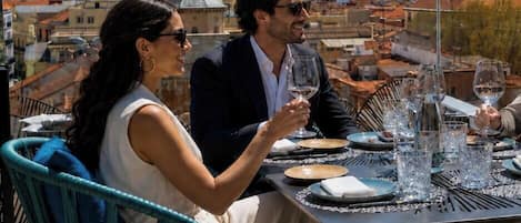 2 restaurants, lunch, dinner, brunch served; Mediterranean cuisine