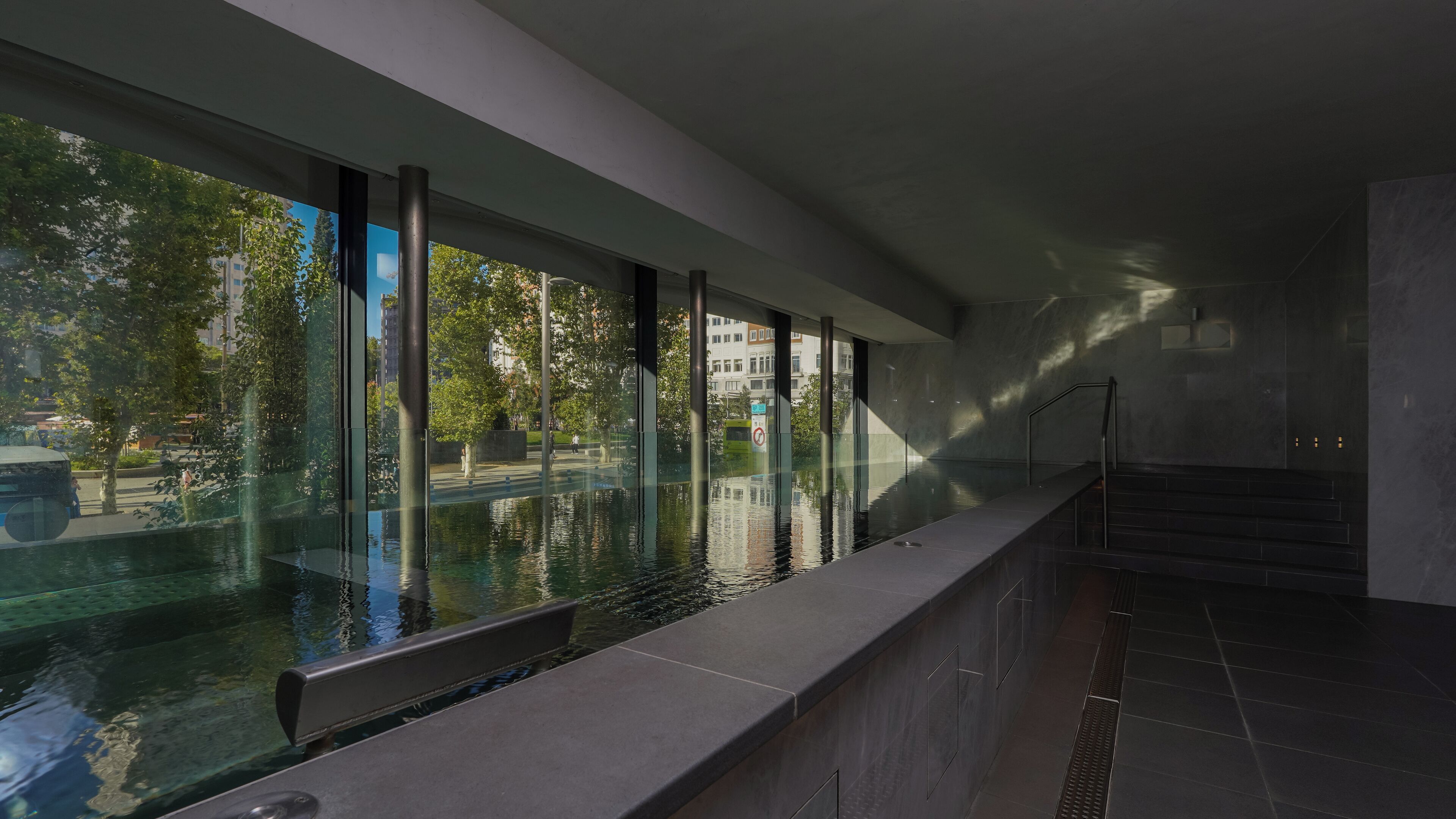 Sauna, bain à remous, soins corporels, soins d'hydrothérapie