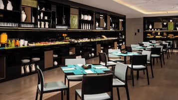 Daily buffet breakfast for a fee