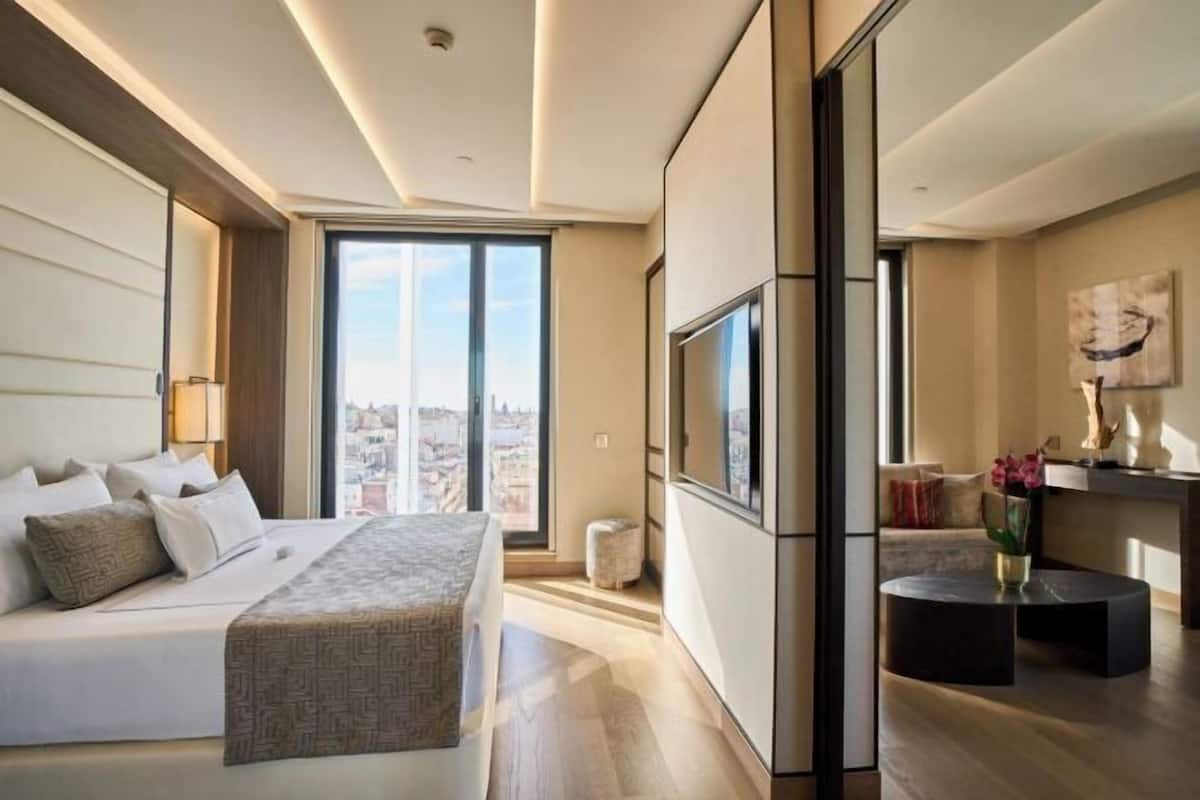 1 bedroom, premium bedding, down duvets, pillow-top beds