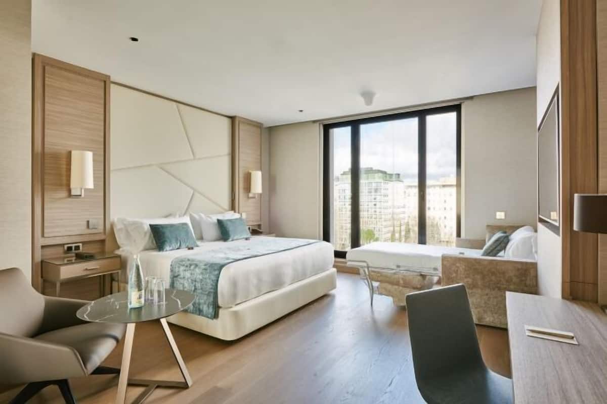 1 bedroom, premium bedding, down duvets, pillow-top beds