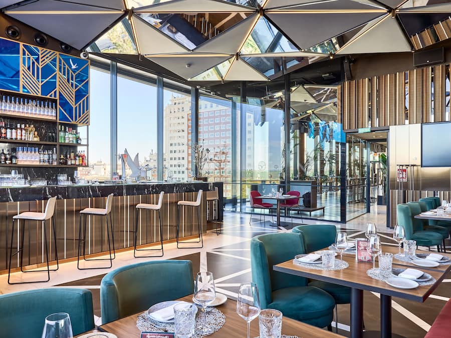 2 restaurants, lunch, dinner, brunch served; Mediterranean cuisine