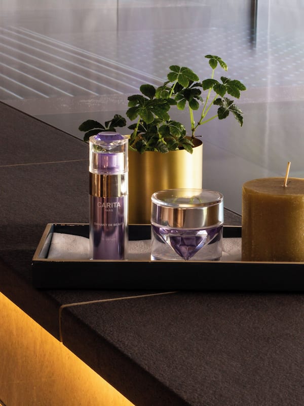 Sauna, hot tub, body treatments, hydrotherapy, body wraps, facials