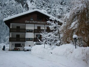 Esterni