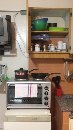 Appartement, 1 grand lit et 1 canapé-lit | Coin cuisine privé | Grand réfrigérateur, micro-ondes