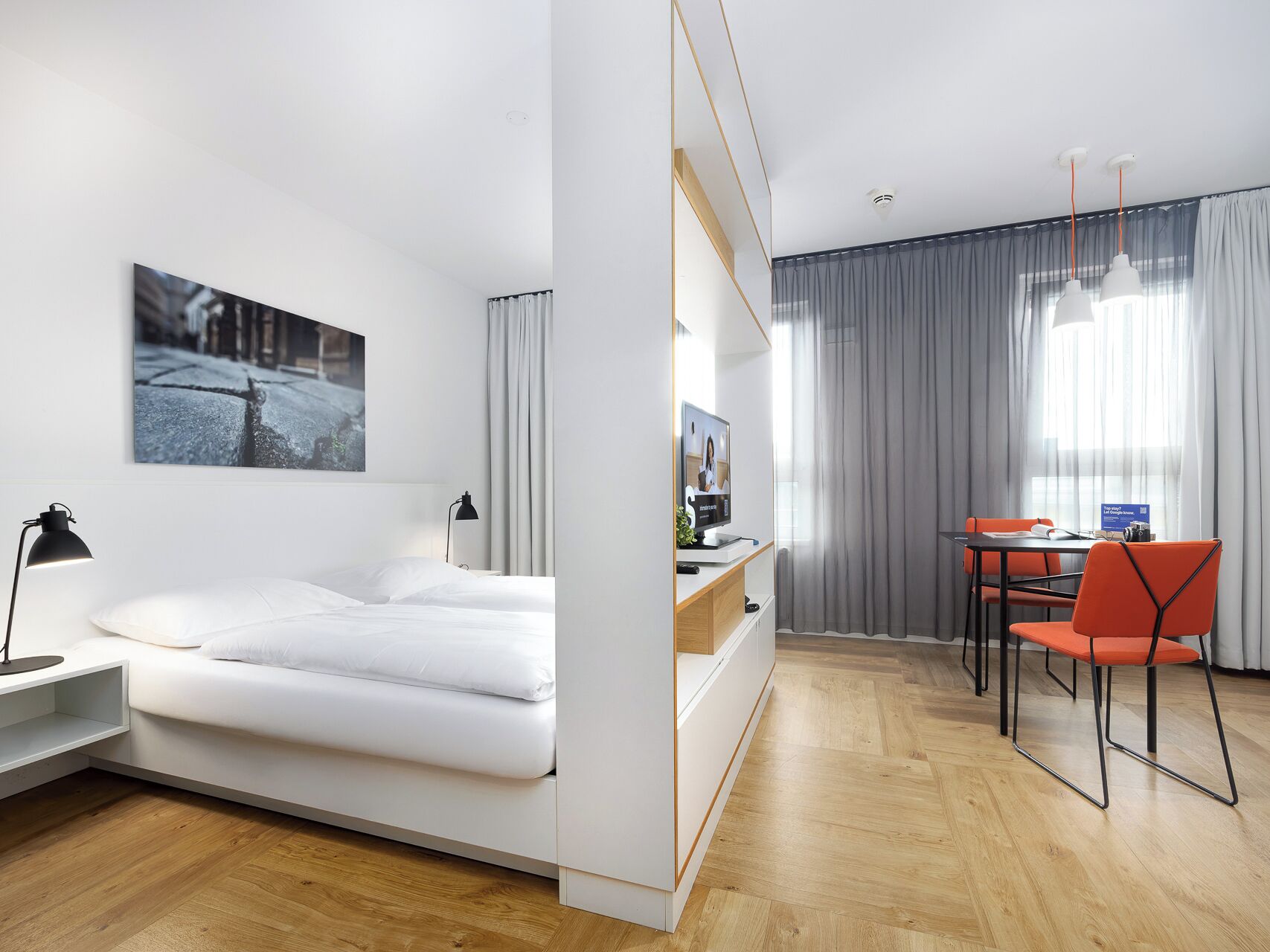 Studio XL | Blendingsgardiner, lydisolert, strykejern/-brett og wi-fi (inkludert)