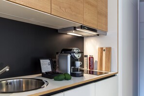 Fridge, microwave, stovetop, dishwasher - smartments Wien Hauptbahnhof (Vienna)