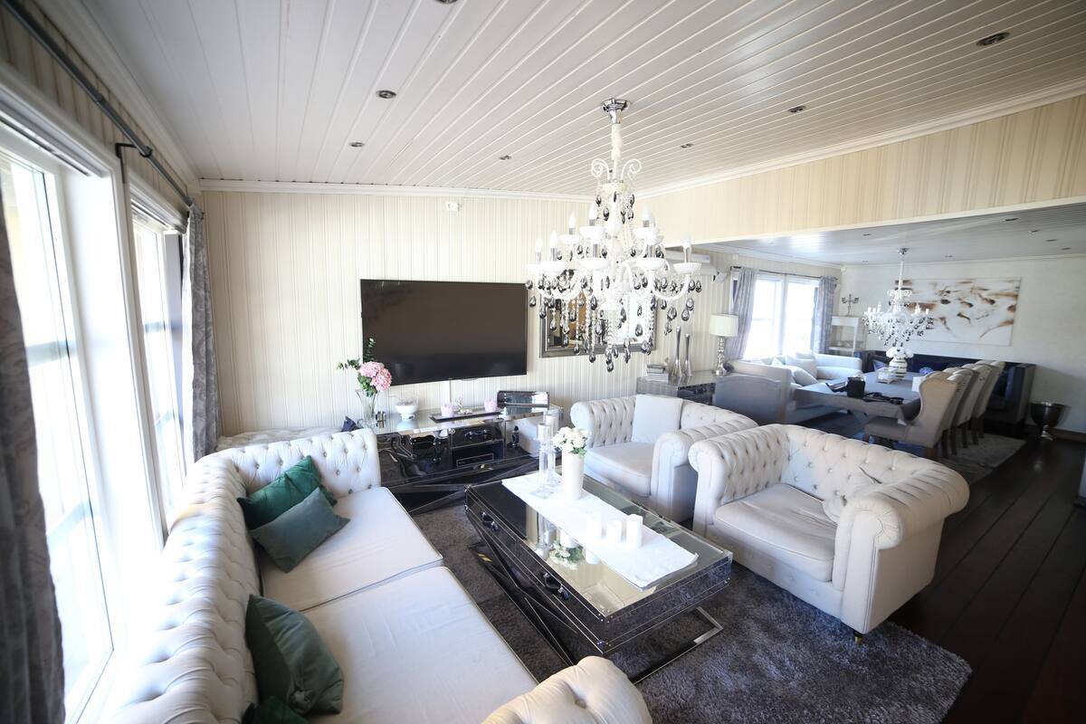 Apartment, Balcony