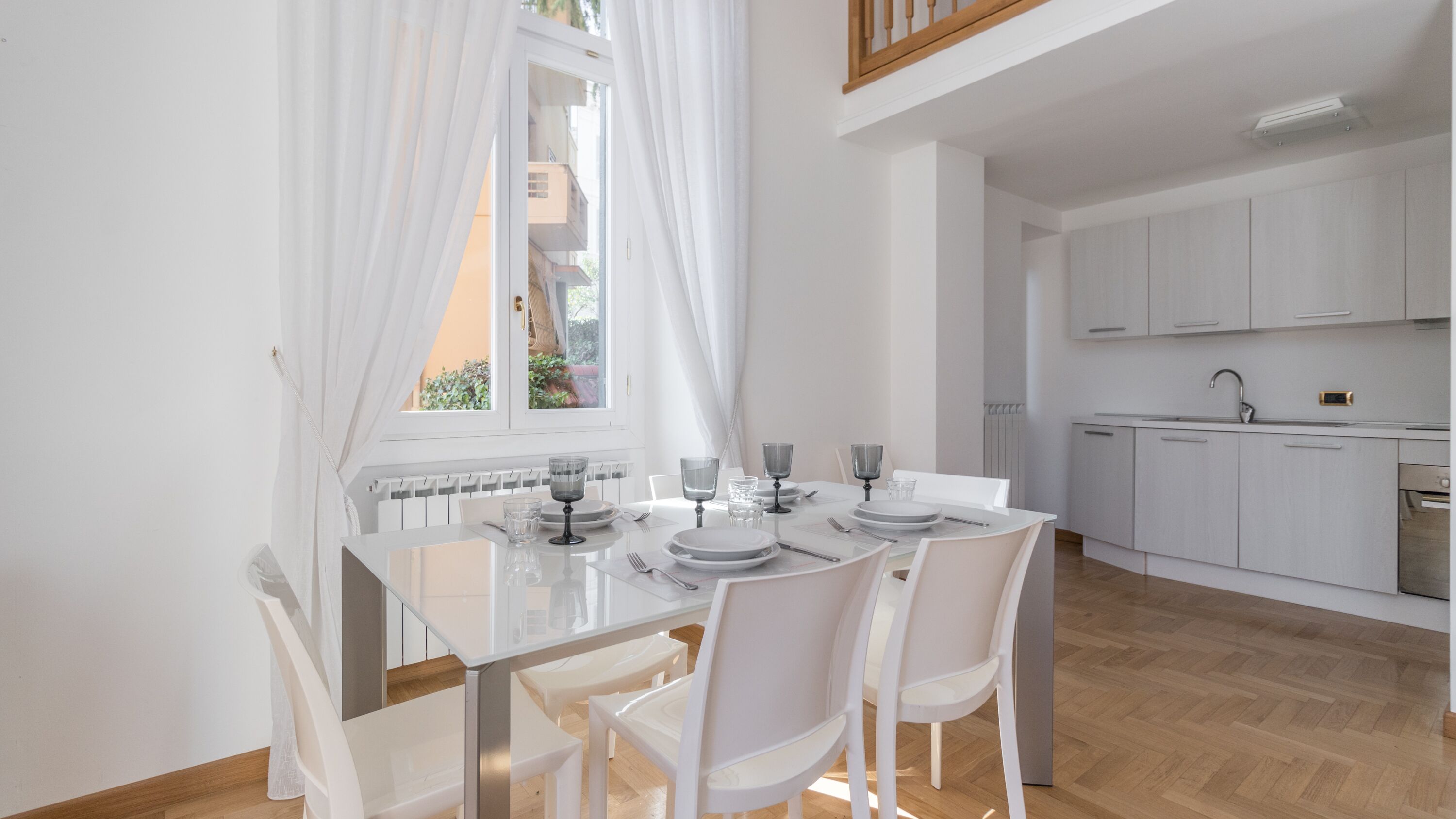 Departamento | Cocineta privada | Refrigerador, parrilla de estufa, tetera eléctrica y tostadora 