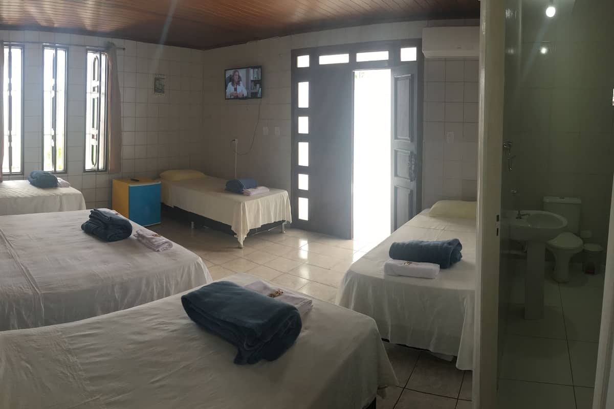 Family Suite | Minibar, blackout drapes, iron/ironing board (on request), WiFi (free)