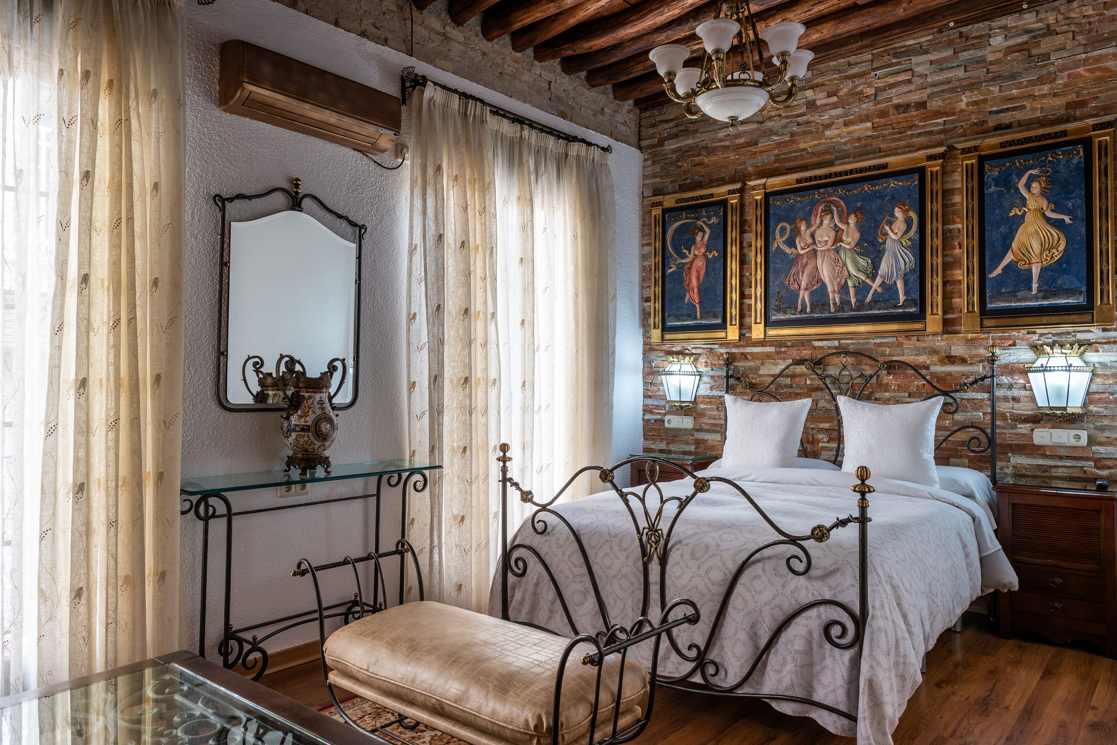 Photo - Casa de Reyes