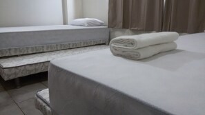 Standard Room | Blackout curtains, iron/ironing board, free WiFi - Apartamento Temporada Manaus (Manaus)