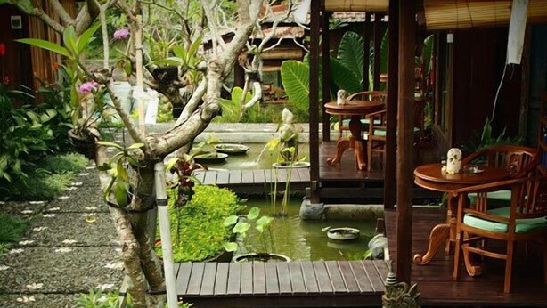 Unclassified image, 1 of 28, button - Joglo Taman Sari Villa (Ubud)