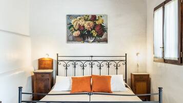 Camera quadrupla | Minibar, una cassaforte in camera, con stile personalizzato