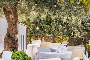 Dîner servi sur place