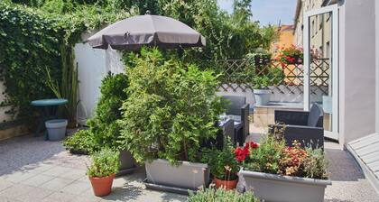 2 Bedroom Home near Prague Castle