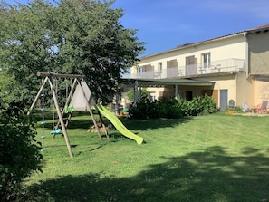 Exterior - Logis Hôtel La Borie (Saint-Genies)