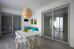 Dineren in de kamer