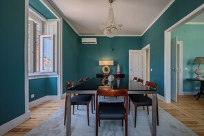 Leilighet – superior, 3 soverom | Spisestue