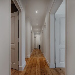 Superior Apartment, 3 Bedrooms | 1 bedroom, Egyptian cotton sheets, premium bedding, pillowtop beds - Casas de São Bento (Lisbon)