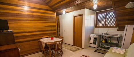 Khu vực ăn uống tại phòng