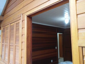 Superior Apartment, 2 Bedrooms, City View, Courtyard Area | 1 bedroom, premium bedding, individually furnished, blackout drapes - Apartamento Theobald (Tres Coroas)