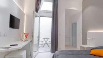 Comfort Double or Twin Room | Minibar, in-room safe, desk, soundproofing