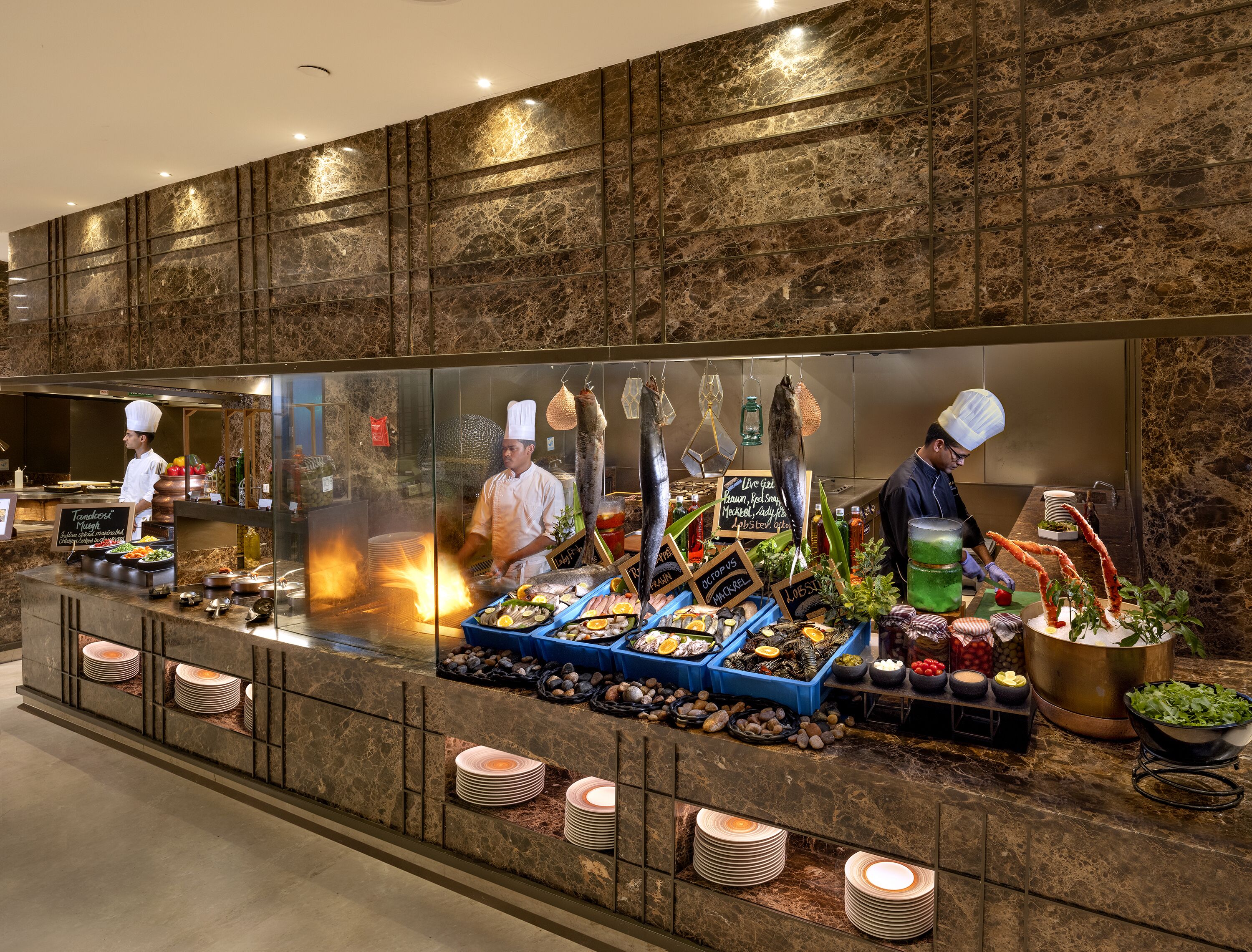 5 restaurants, breakfast, lunch served; local and international cuisine