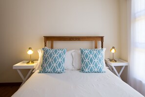 Beach House Self Catering  | 3 phòng ngủ, bàn, bàn ủi/dụng cụ ủi quần áo 