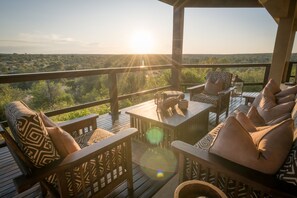 Coin salon dans le hall