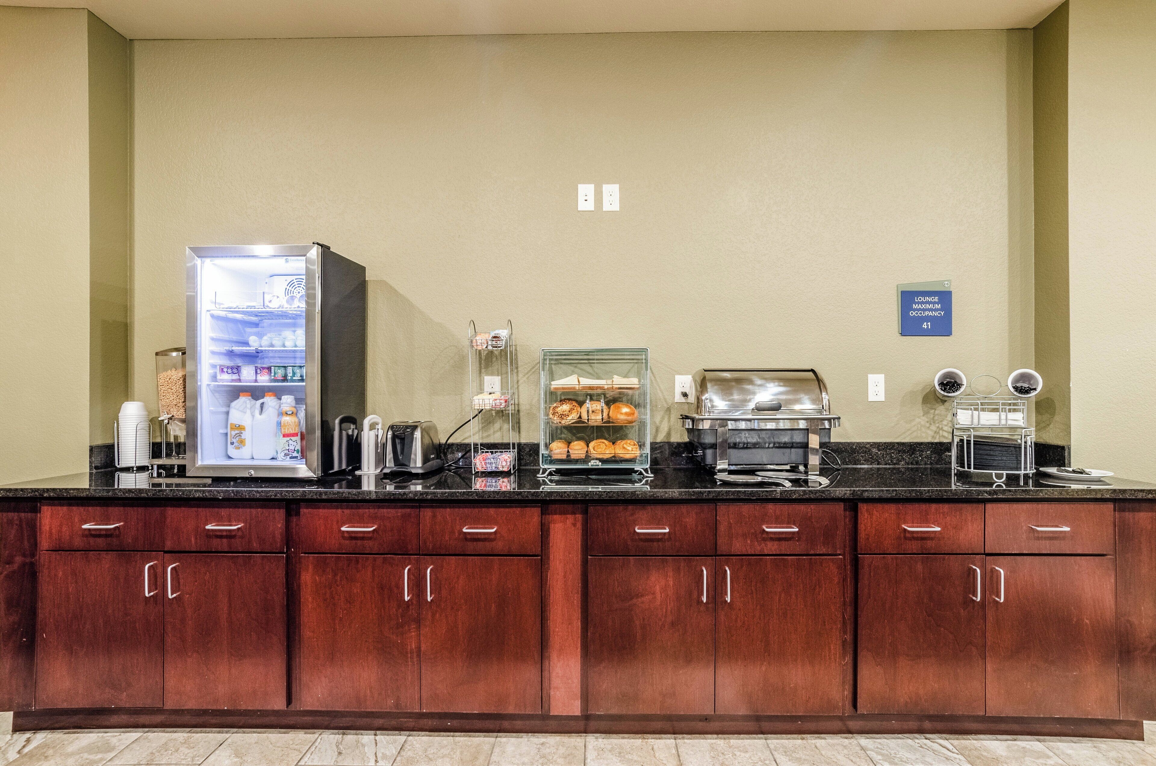 free daily self-service breakfast