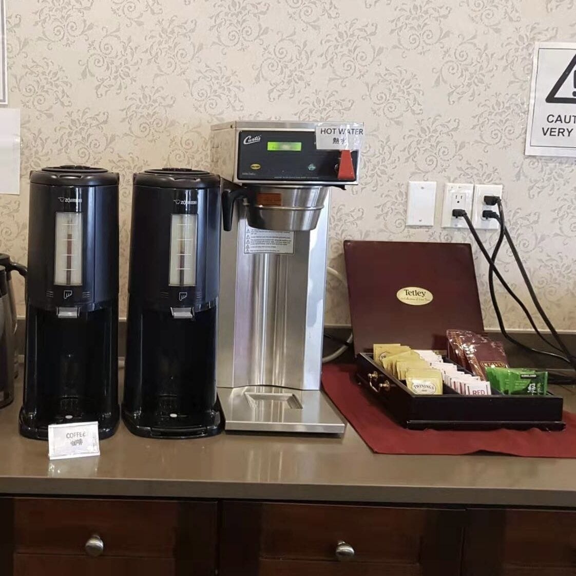 free daily continental breakfast