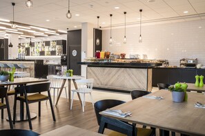 Daily full breakfast (GBP 12.95 per person)
