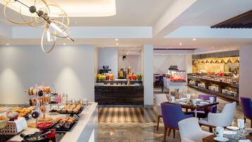 Daily buffet breakfast for a fee