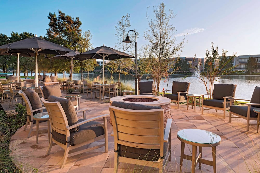 Courtyard by Marriott Houston Sugar Land/Lake Pointe