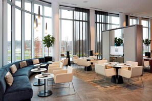 2 restaurants, Spanish cuisine - AC Hotel by Marriott Columbus Dublin (Dublin)