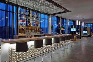 3 bars/lounges - AC Hotel by Marriott Columbus Dublin (Dublin)