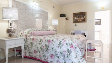 Estudi en suite prèmium | 1 dormitori, llençols de cotó egipci i roba de llit d'alta qualitat