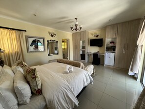 Deluxe-Zimmer, 1 Schlafzimmer, Nichtraucher, mit Bad