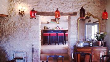 Maison Luxe, 5 chambres | Restauration dans la chambre