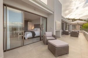 Penthouse ( | Terrace/patio