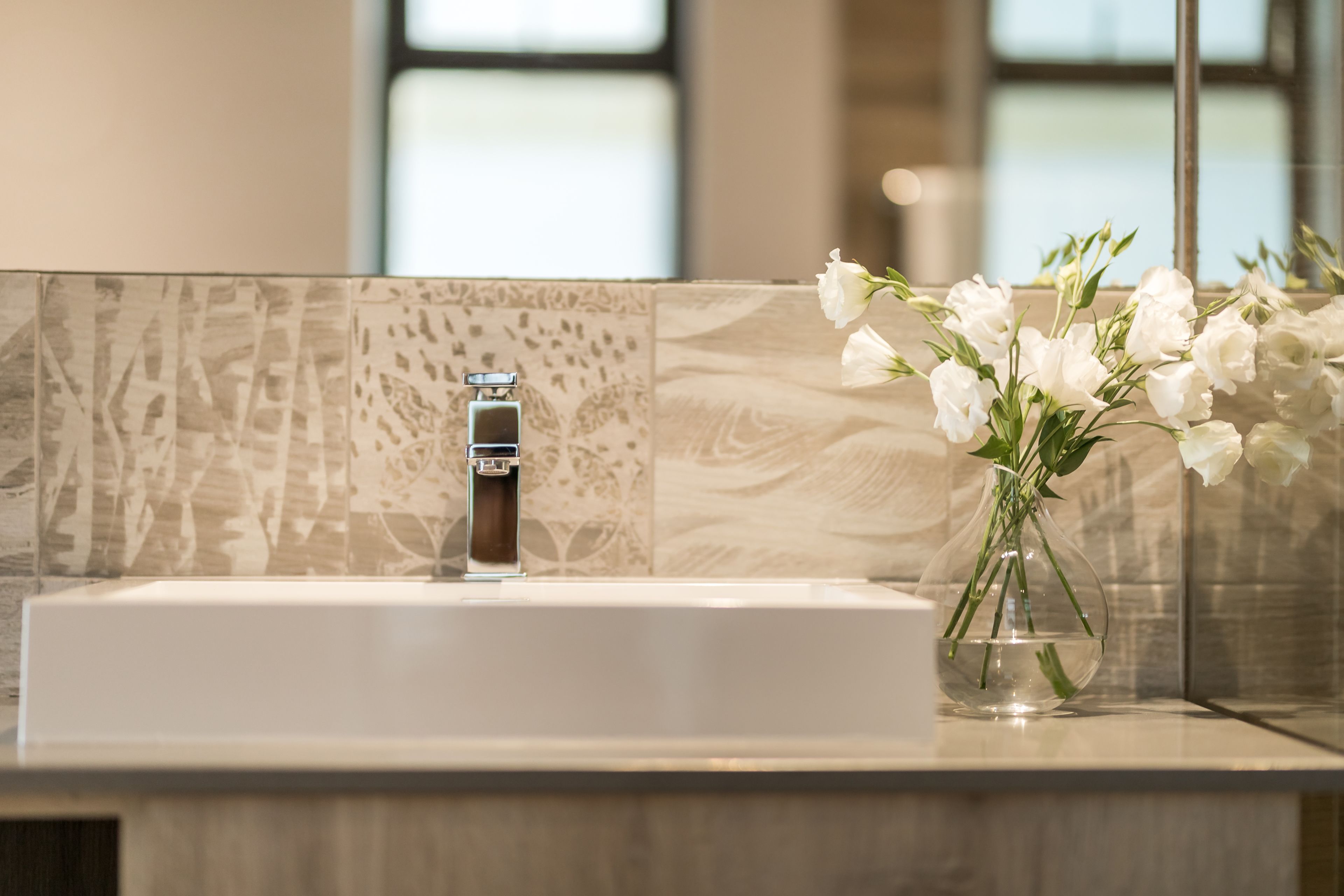 Bathroom sink