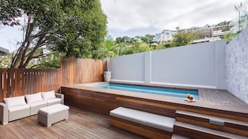 Sun deck