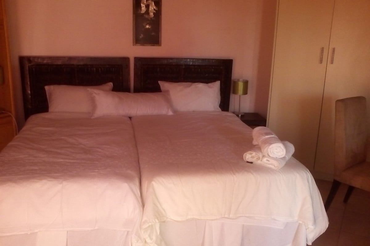 Kamar Ekonomi, 1 kamar tidur | Brankas