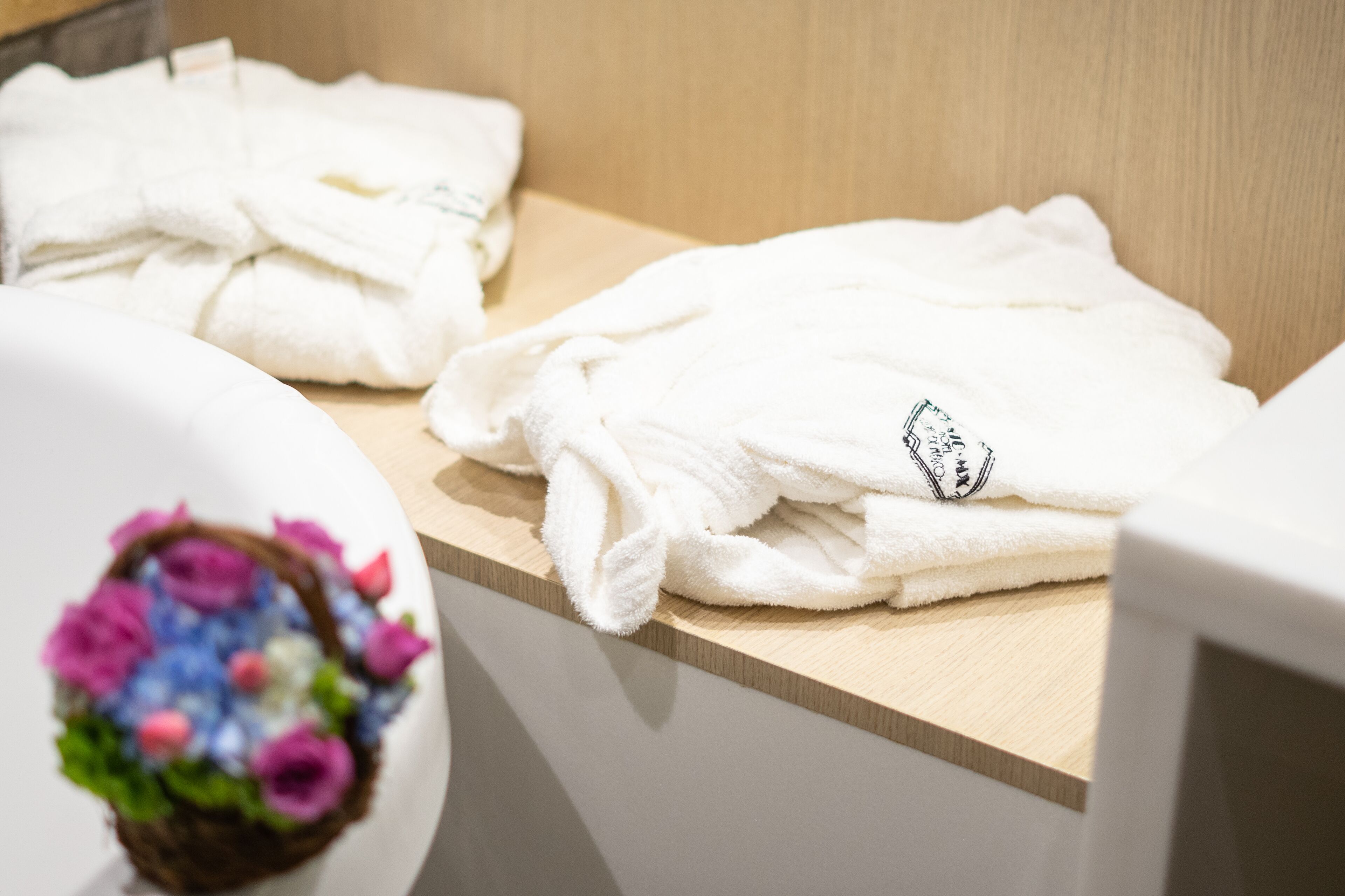 suite, bathtub | bathroom | free toiletries, hair dryer, towels, soap