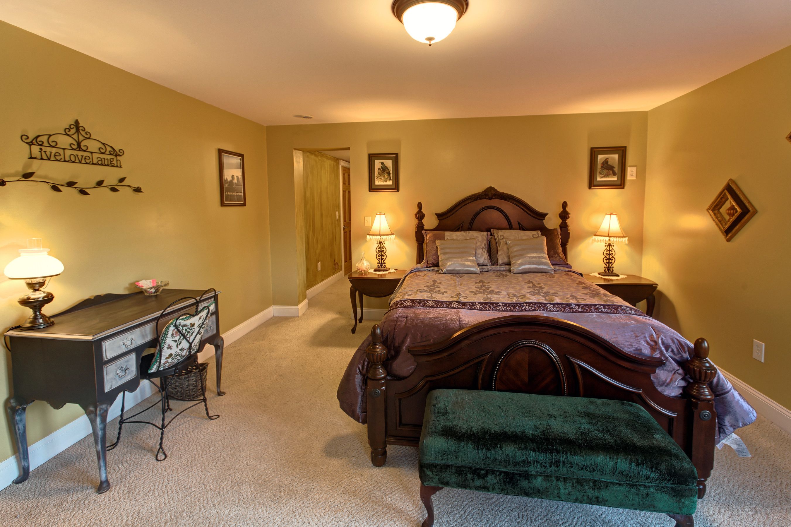 Double Room, Private Bathroom | Iron/ironing board, free WiFi