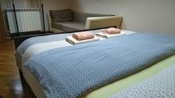 2 habitaciones, tabla de planchar con plancha y wifi gratis