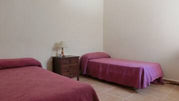 2 chambres, fer et planche Ă repasser, lit parapluie, Wi-Fi